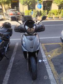 Kymco people 300 gti