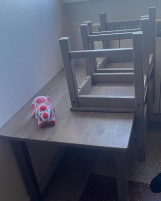 Tavolino bambini/e con sedioline