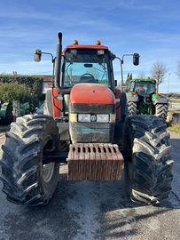 TRATTORE NEW HOLLAND M 135