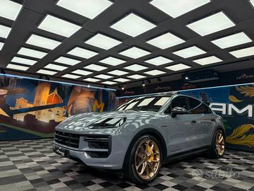Porsche Cayenne Coupé 4.0 V8 Turbo E-Hybrid GT (92