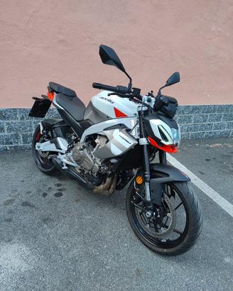 Aprilia Tuono 457