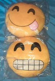 Peluche faccine smile Emoticon emoji risata,lingua