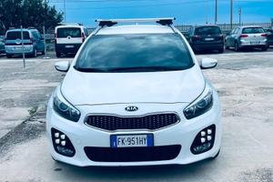 Kia Ceed cee'd 1.6 CRDi 110 CV 5 porte GT - LINE