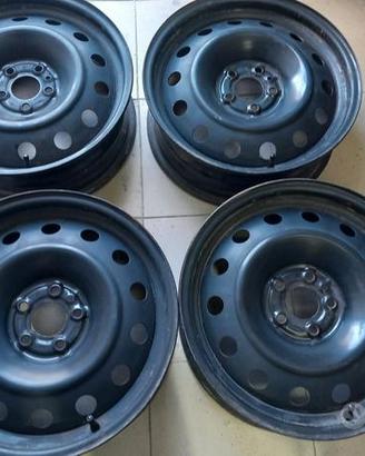 Cerchi in ferro da 16 pollici per fiat 500l,500 L