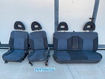 Sedili Mitsubishi L200 anno 2000 nero / blu