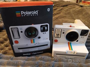 Polaroid