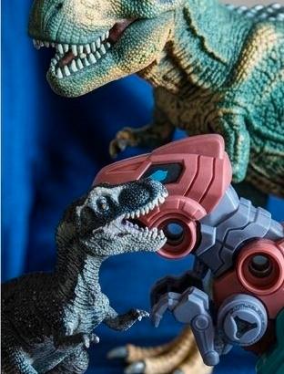 3 Dinosauri modelli T-rex e futuristico 