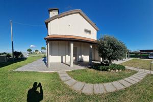 Bella villetta al piano terra a Vaccolino