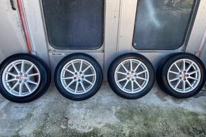 Cerchi e gomme da 17 originali Jaguar