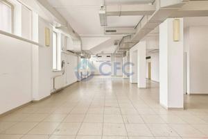 Immobile di 227 m² con 2 locali a Milano