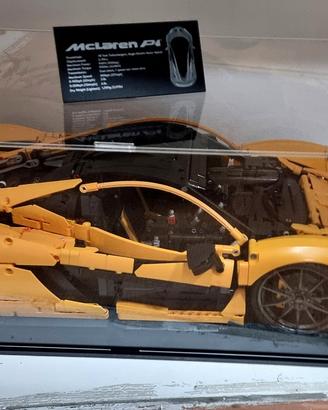 LEGO Technic McLaren P1 (42172)(Gia montata). 