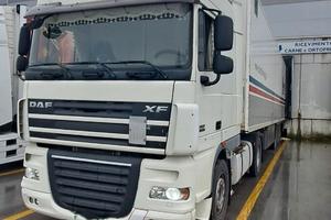 trattore stradale DAF