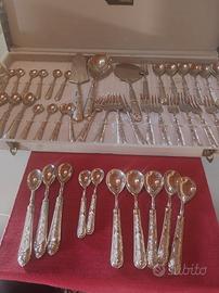 Servizio posate Risoli 44 pezzi placate Argento