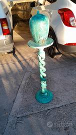 piedistallo in legno vaso/anfora 