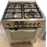 Cucina De Longhi con vetro coprifuochi