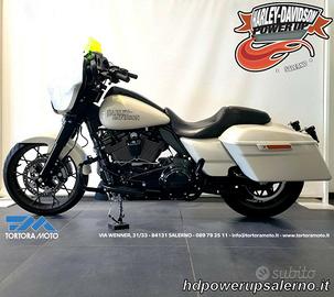 HARLEY DAVIDSON Street Glide 117 1923 Street Glide