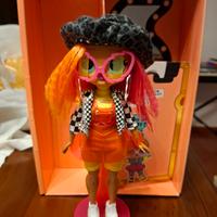 bambola OMG LOL surprise neonlicious 