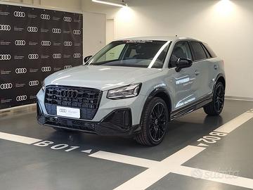 Audi Q2 35 TDI S tronic Identity Black