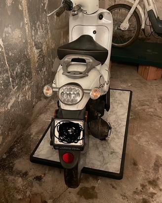 Scarabeo aprilia 50 cc
