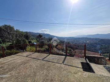 4 LOCALI A PODENZANA