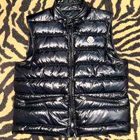 SMANICATO MONCLER GUI
