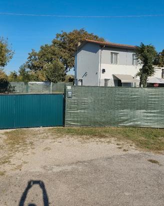 Casa indipendente con giardino privato 
