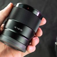 Sony 35 1.8