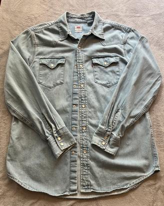 Levi’s Caimicia denim