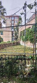 Privato vende giardino
