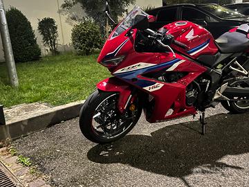 Honda CBR 650R