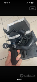 Gimbal professionale per fotocamere e smartphone