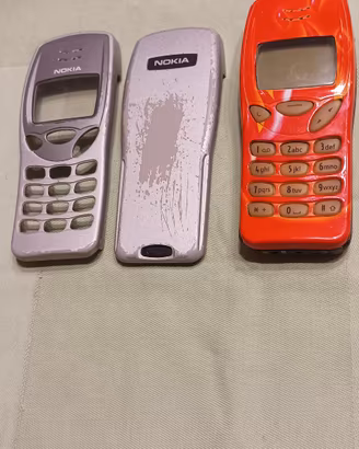 Nokia 3210 Vintage + Accessori (Per Ricambi)
