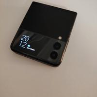 Samsung Galaxy Flip3