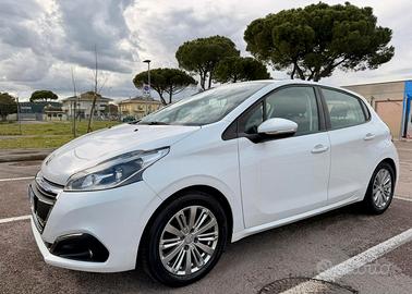 Peugeot 208 Benzina 2017-56.200 km - NEOPATENTATI