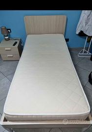 Letto singolo materasso e comodino