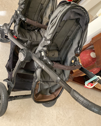 Passeggino gemellare baby jogger