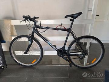 Bicicletta Rockrider