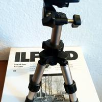 Piccolo treppiedi per fotocamera