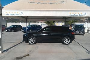 LEON1.0 TSI 110 CV Style AUTOM PALETTE F1 PERFETTA