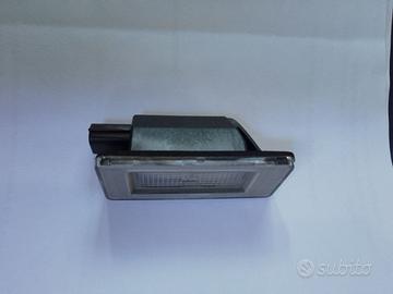 Coppia luci targa Dacia Duster- Nissan Quashqai