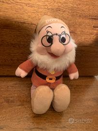 Pupazzo peluche disney 7 nani 35cm Dotto