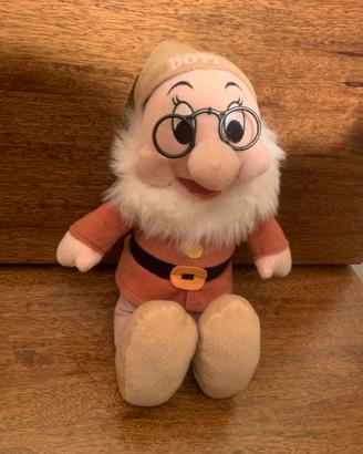 Pupazzo peluche disney 7 nani 35cm Dotto