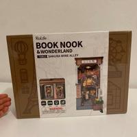 ROBOTIME Book Nook Sakura