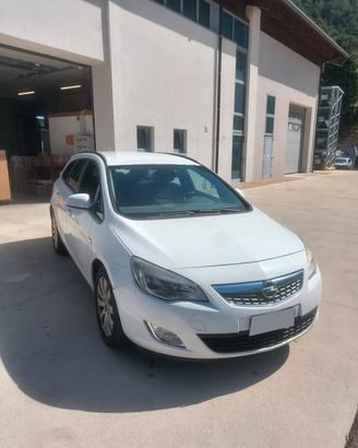 Ricambi Opel Astra J 1.7 CDTi del 2011 A17DTR