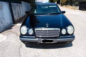 MERCEDES Classe E (W/S210) - 1997