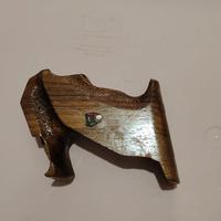IMPUGNATURA ANATOMICA