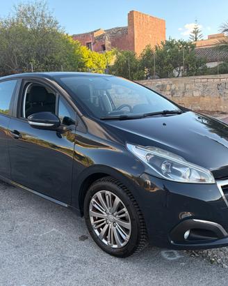 Peugeot 208 BlueHDi 75 5 porte Allure