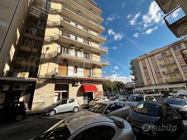 Prestigioso 120 mq piazza lincon con garage