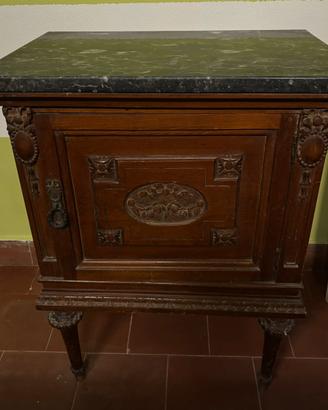 Mobiletto antico in Legno intagliato e Marmo nero