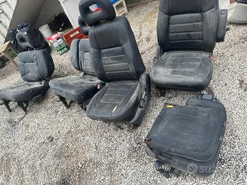 Sedili in pelle per Mitsubishi Pajero 7 posti